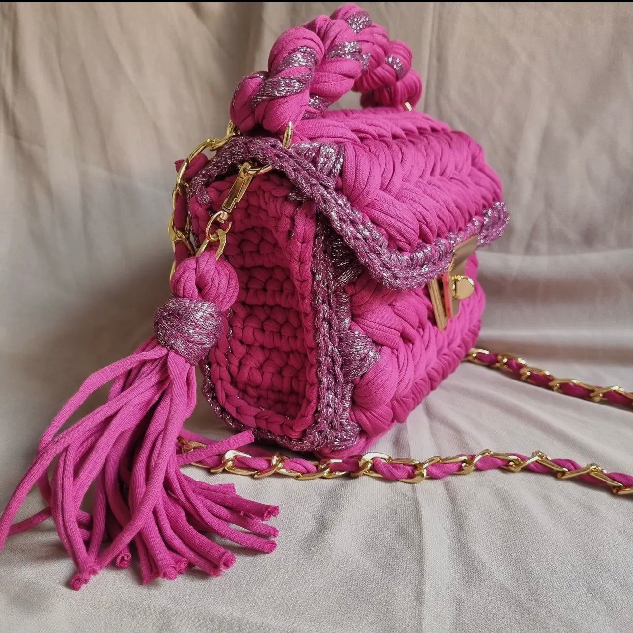 Hot Pink Handmade Chunky Yarn Crossbody – The Chocolate Corgi