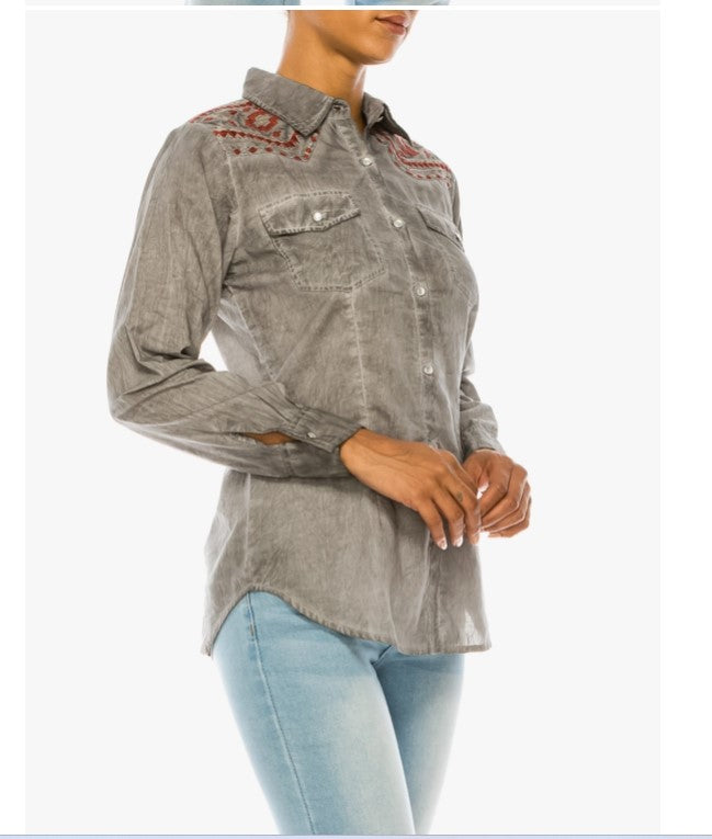 Vintage Top with a Western Theme